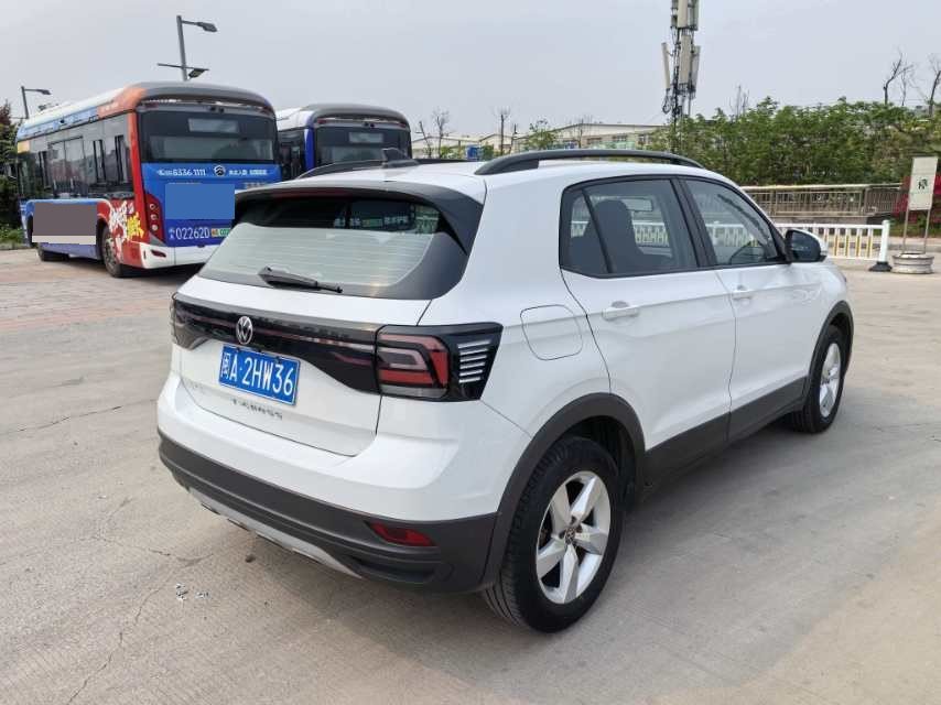 Volkswagen T-Cross 2023 car image #5