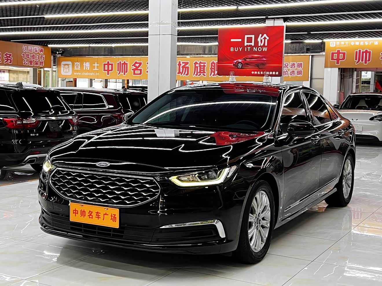 Ford Taurus 2021 car image 