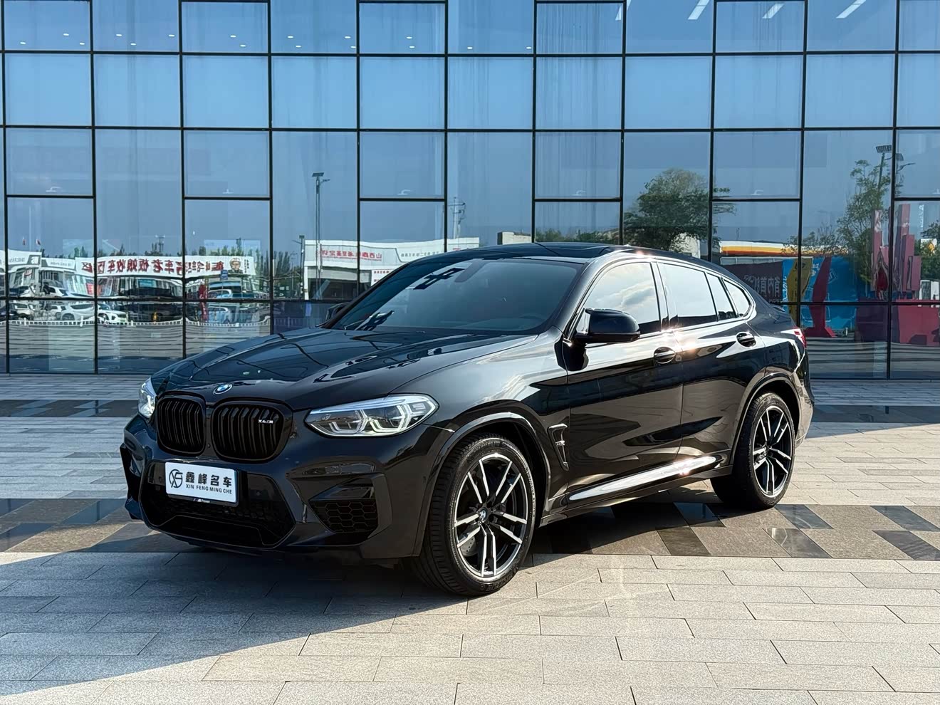 BMW X4 M 2021 BMW X4 M 2021 car image