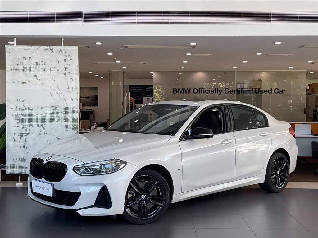 BMW 1 Series 2023 car image 