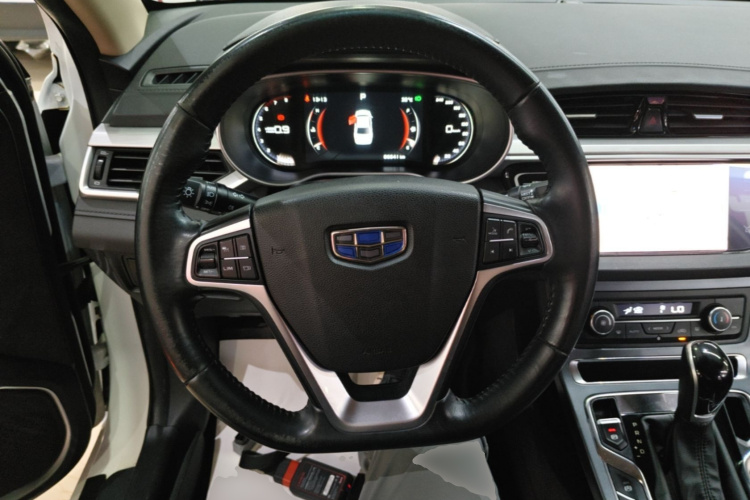 GEELY Emgrand 2019 #11 GEELY Emgrand 2019 car image #11