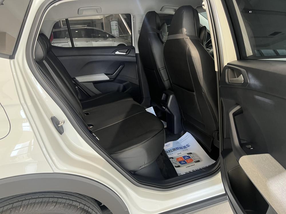 Volkswagen Tharu 2025 car image #22