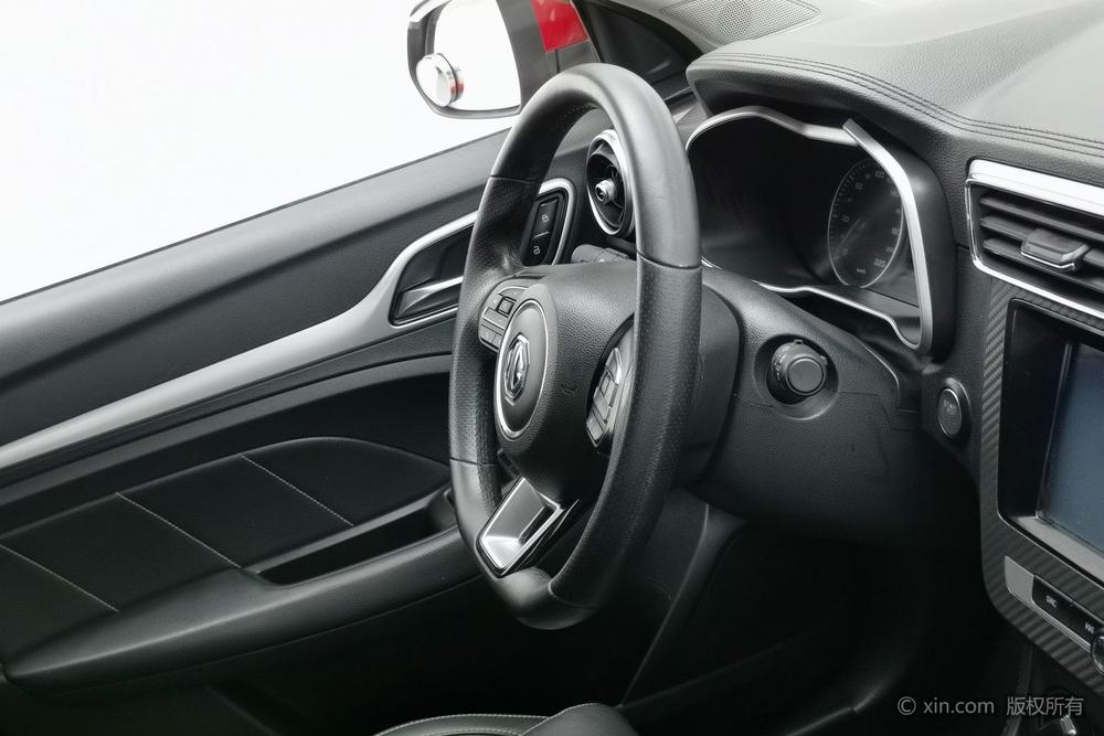MG ZS 2017 car image #12