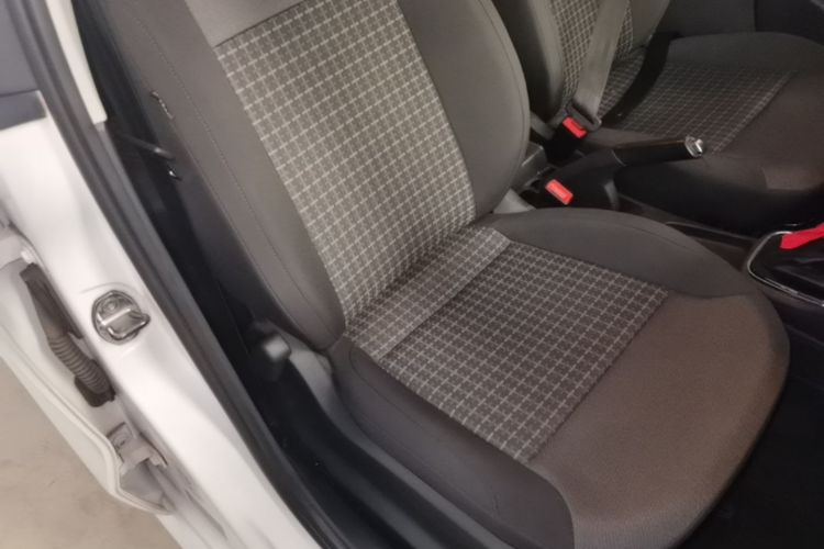 Volkswagen Polo 2017 #24 Volkswagen Polo 2017 car image #24