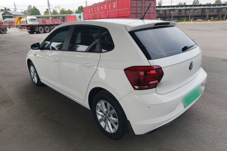 Volkswagen Polo 2020 car image #5