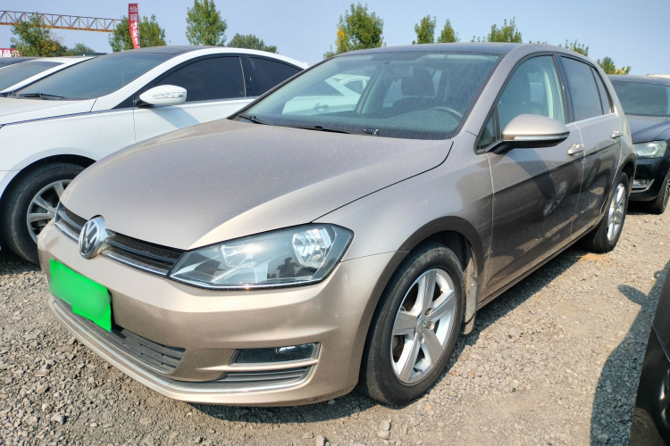 Volkswagen Golf 2016 car image #2