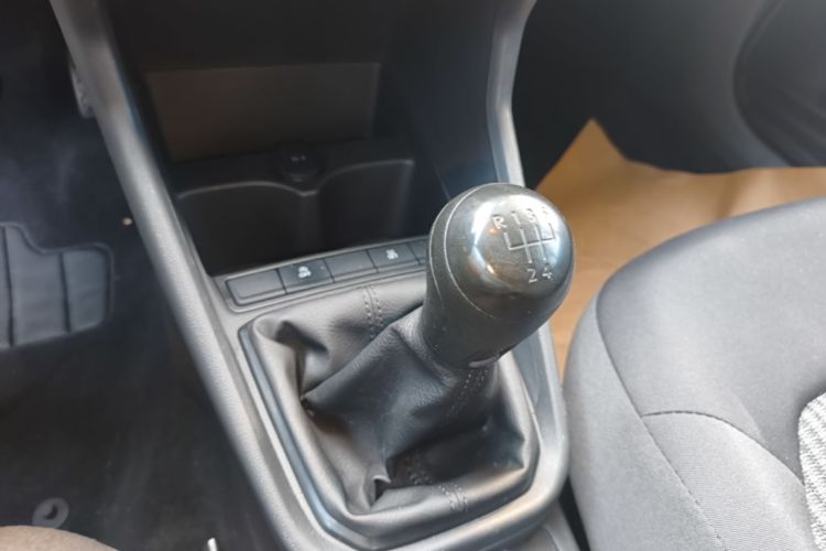 Volkswagen Santana 2022 car image #14