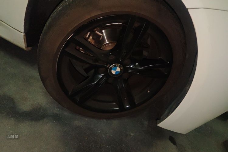 BMW 3 Series 2019 car image #9