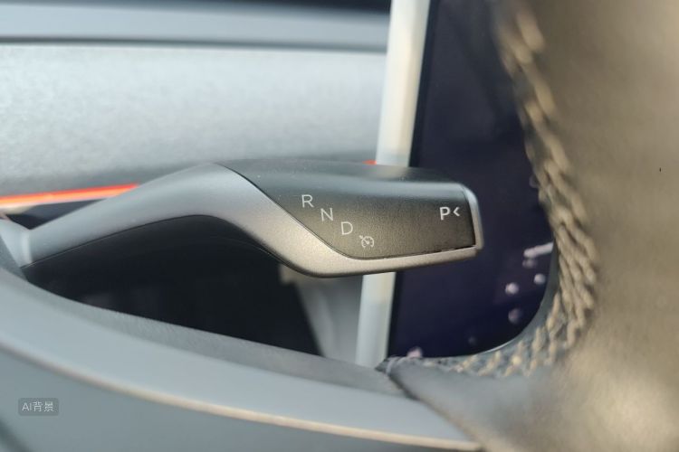 Tesla Model Y 2023 #16 Tesla Model Y 2023 car image #16