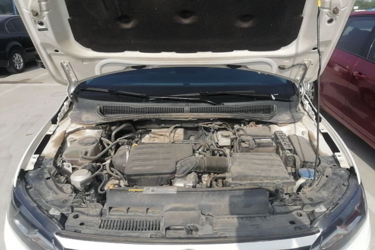 Volkswagen Polo 2021 صورة سيارة #20