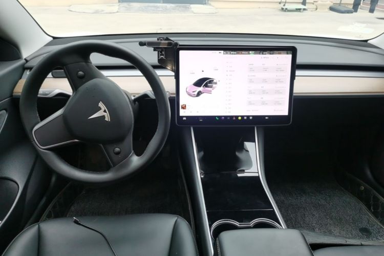 Tesla Model 3 2020 #11 Tesla Model 3 2020 car image #11