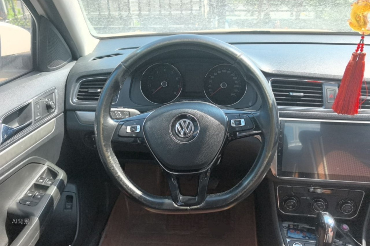Volkswagen Lavida 2017 car image #12