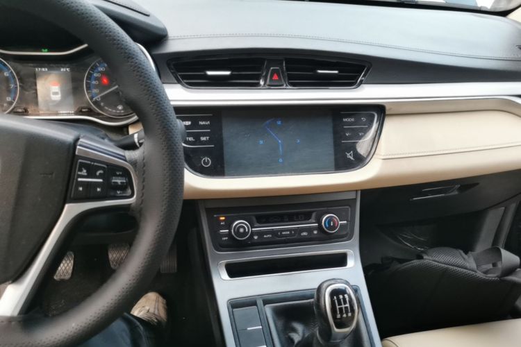 GEELY Emgrand 2018 #13 GEELY Emgrand 2018 car image #13