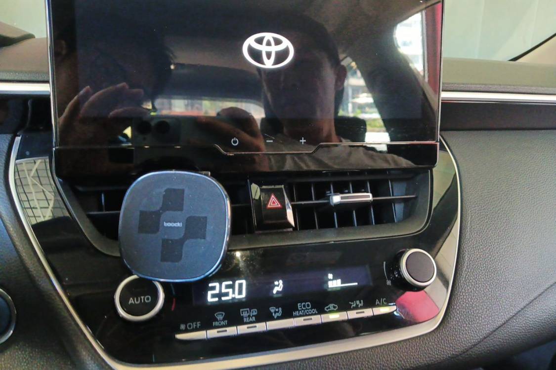 Toyota Corolla 2023 #28 Toyota Corolla 2023 car image #28