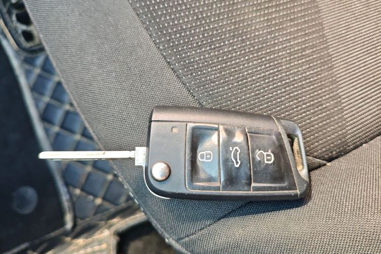 Volkswagen Polo 2022 صورة سيارة #9