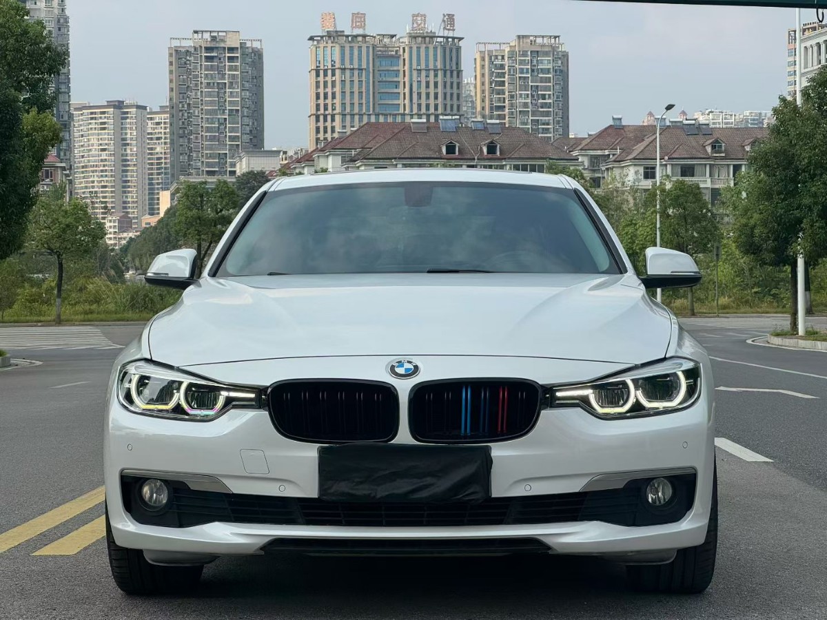 BMW 3 Series 2019 #2 BMW 3 Series 2019 car image #2