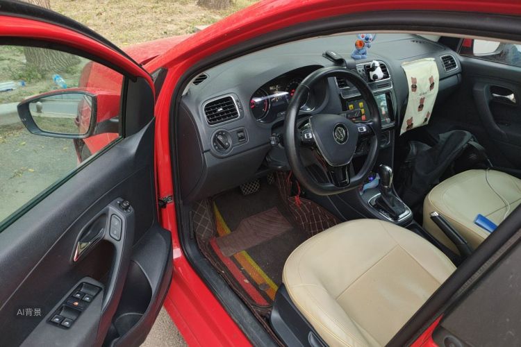 Volkswagen Polo 2016 car image #18