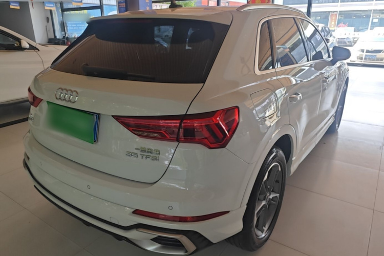 Audi Q3 2025 #7 Audi Q3 2025 изображение автомобиля #7
