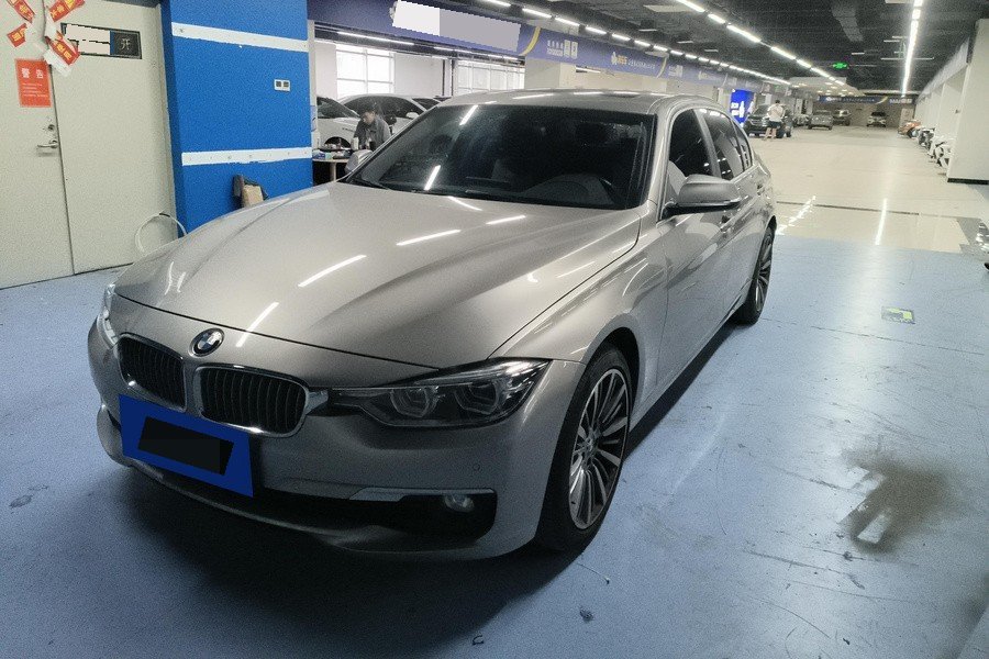 BMW 3 Series 2019 car image 