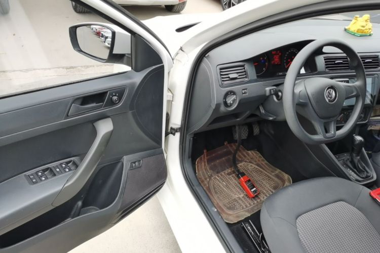 Volkswagen Santana 2019 car image #16