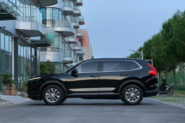 2023 car image #5