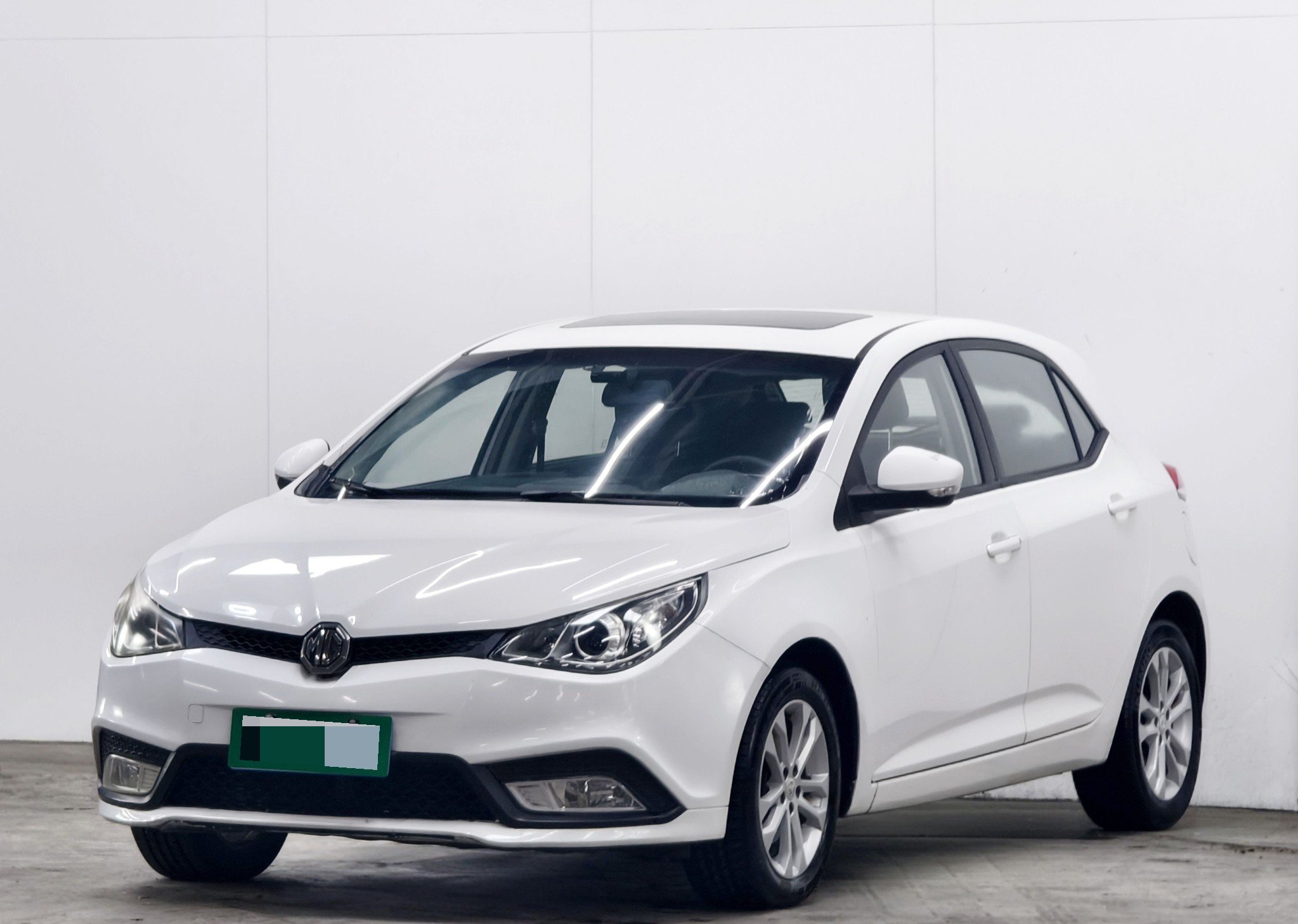 MG 5 2013 immagine di auto 