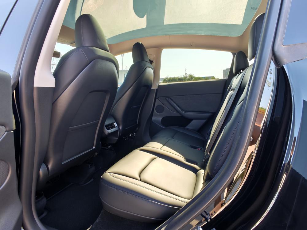 Tesla Model Y 2023 #13 Tesla Model Y 2023 car image #13