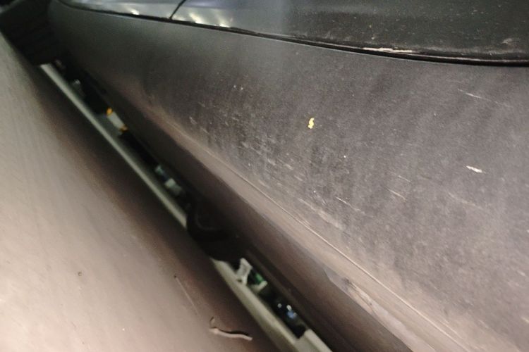 Tesla Model Y 2022 car image #25