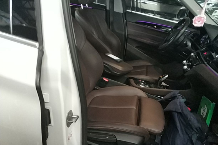 BMW X1 2020 car image #24