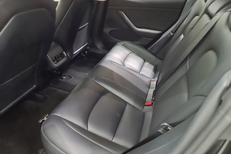 Tesla Model 3 2022 immagine di auto #17
