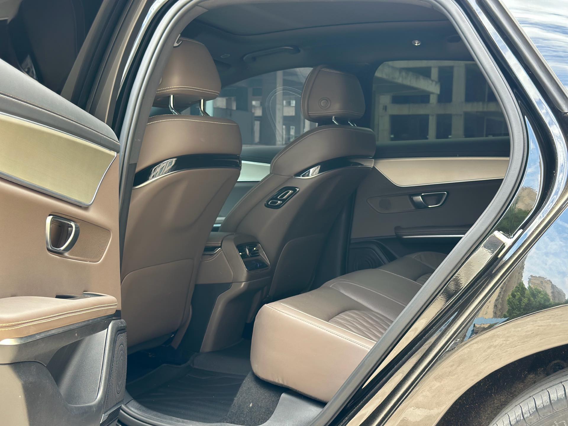 BYD Han 2024 car image #7
