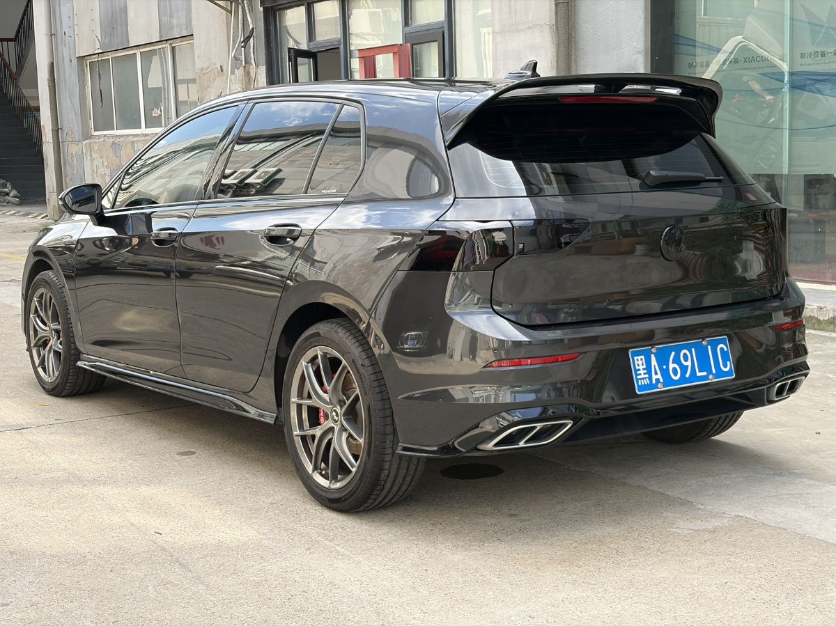 Volkswagen Golf 2023 immagine di auto #5