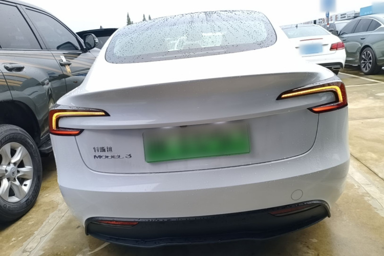 Tesla Model 3 2025 #4 Tesla Model 3 2025 car image #4