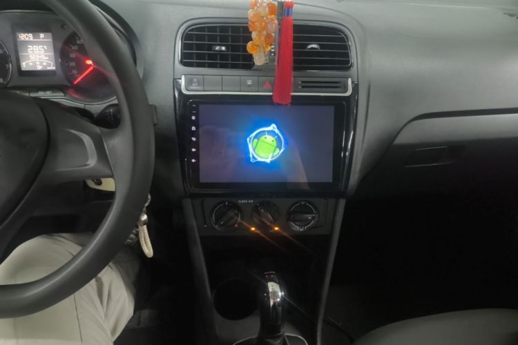 Volkswagen Polo 2019 #13 Volkswagen Polo 2019 car image #13