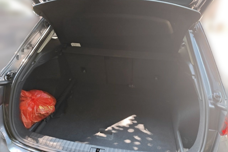 Audi Q3 2022 car image #17