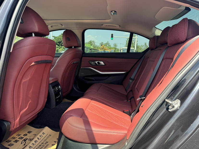 BMW i3 2024 imagen de coche #8