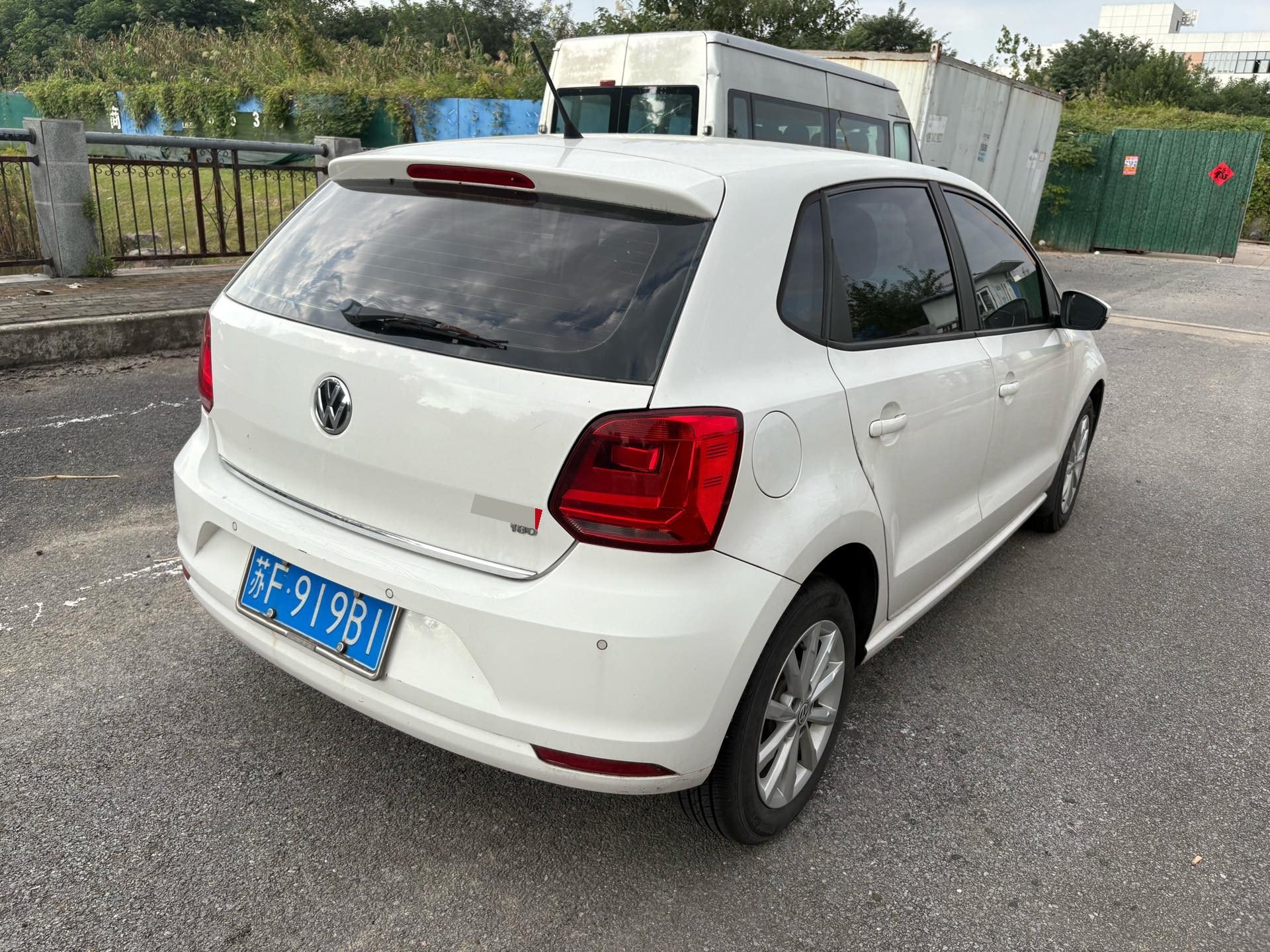 Volkswagen Polo 2015 car image #7