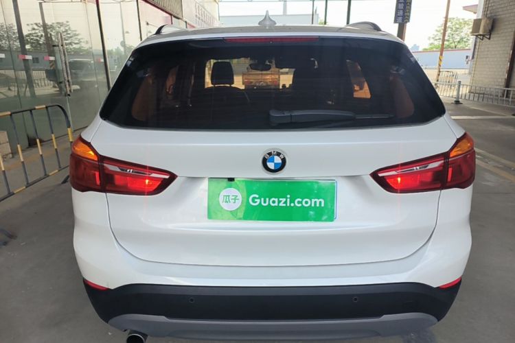 BMW X1 2018 #6 BMW X1 2018 car image #6