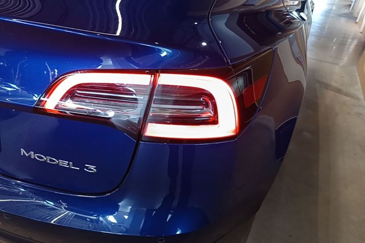 Tesla Model 3 2021 #8 Tesla Model 3 2021 car image #8