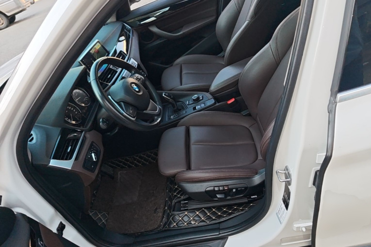 BMW X1 2020 immagine di auto #15