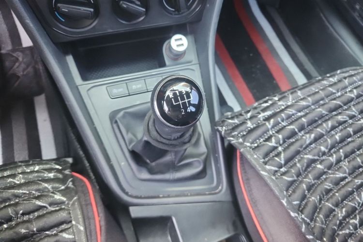 Volkswagen Lavida 2021 car image #16
