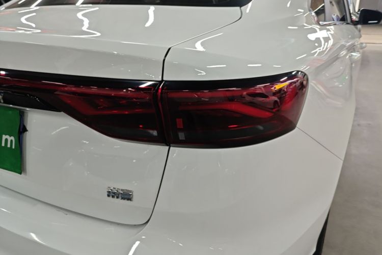 GEELY Emgrand 2021 #8 GEELY Emgrand 2021 car image #8
