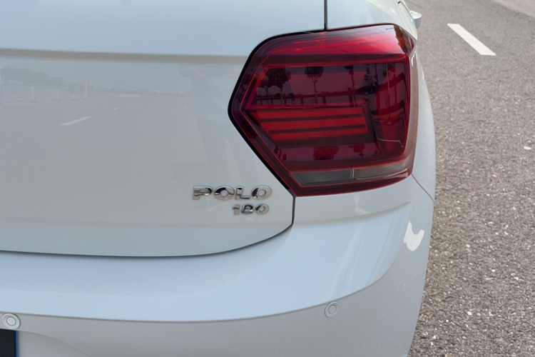 Volkswagen Polo 2021 car image #8