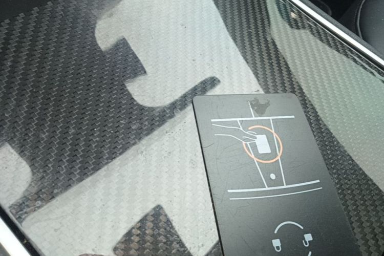 Tesla Model 3 2020 immagine di auto #9
