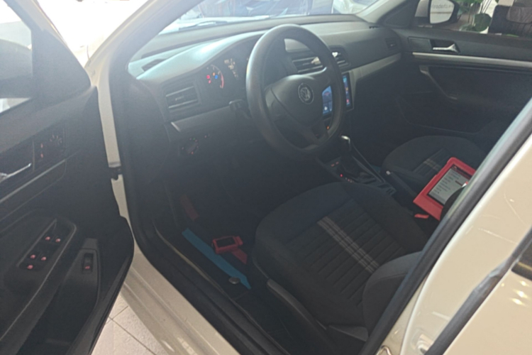 Volkswagen Lavida 2022 car image #16