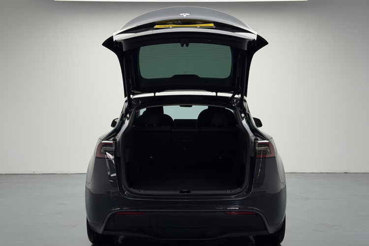 Tesla Model Y 2024 #23 Tesla Model Y 2024 car image #23