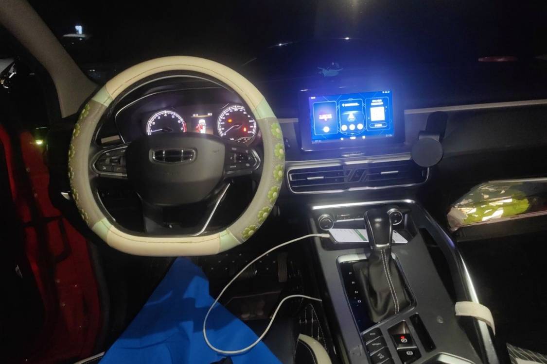 GEELY Coolray 2020 #22 GEELY Coolray 2020 car image #22