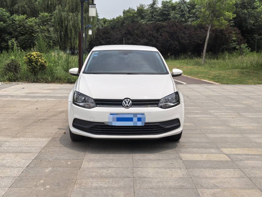 Volkswagen Polo 2015 immagine di auto #3