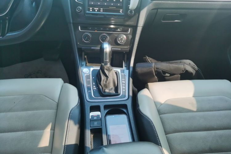 Volkswagen Golf 2017 #14 Volkswagen Golf 2017 car image #14
