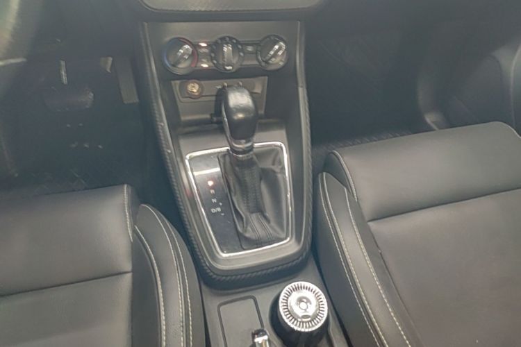 MG ZS 2019 immagine di auto #14